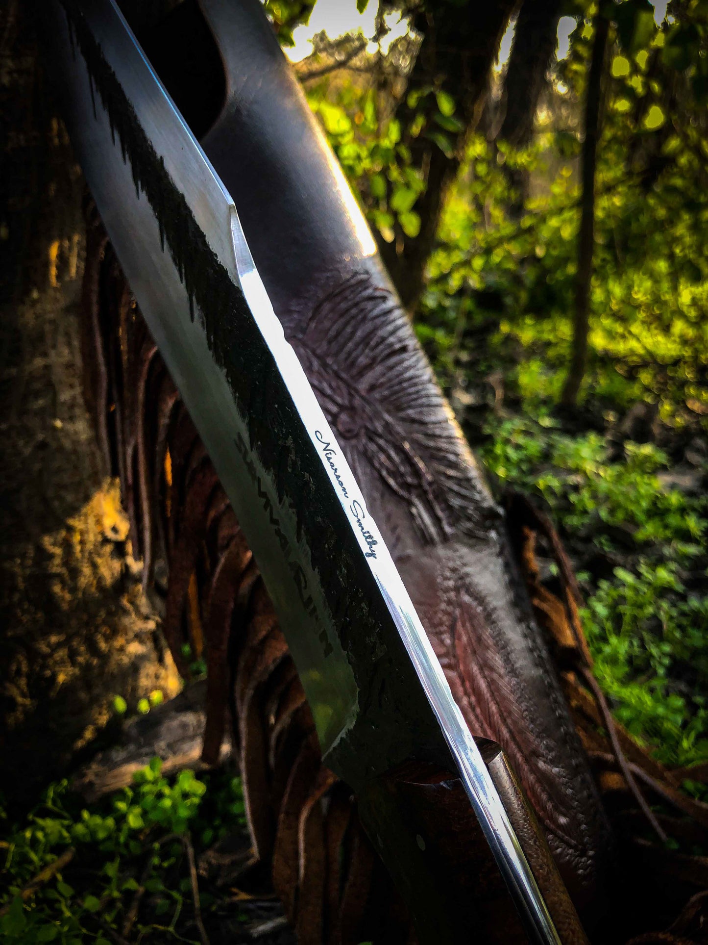Premium Bushcrafter Bowie Knife – High Carbon Steel Hunting Blade