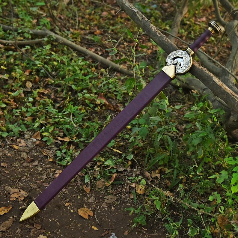 the majestic sword of Théoden with scabbard