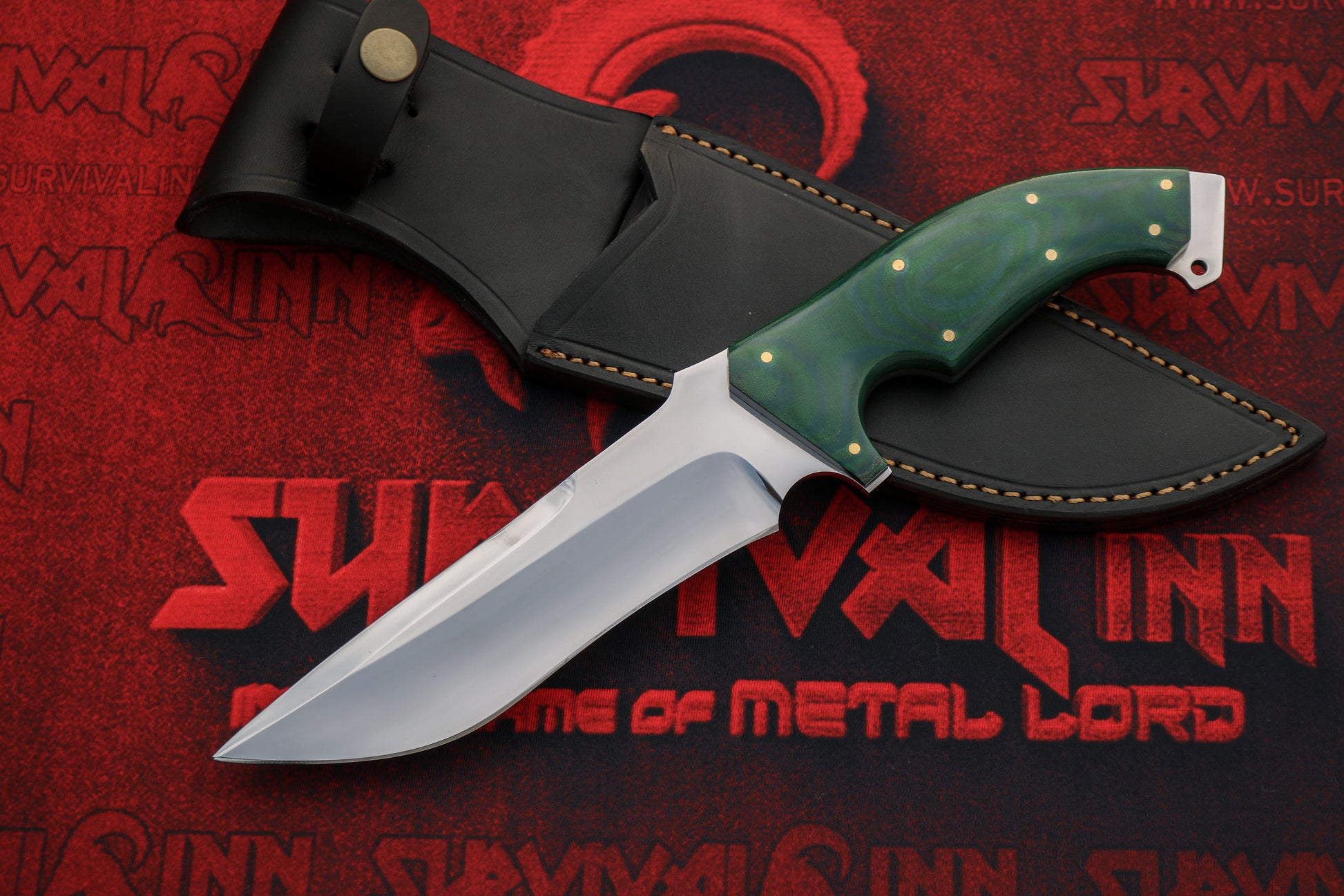 Full view of handmade D2 steel tactical Bowie knife with ergonomic handle and fixed blade design