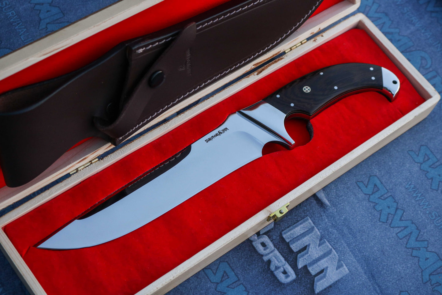 Precision Crafted Bowie Knife: Unrivaled Quality for the Modern Hunter