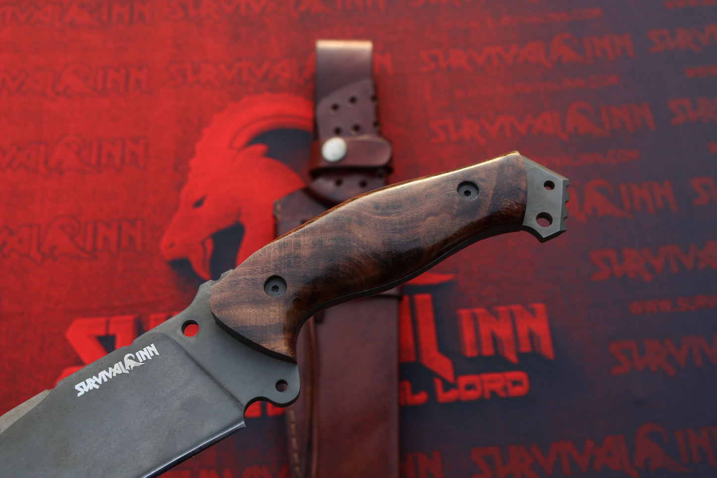 Walnutwood handle bowie knife