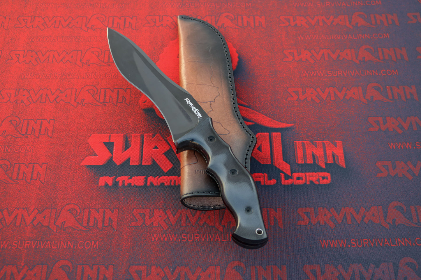 Handcrafted Bowie knife with ergonomic handle design