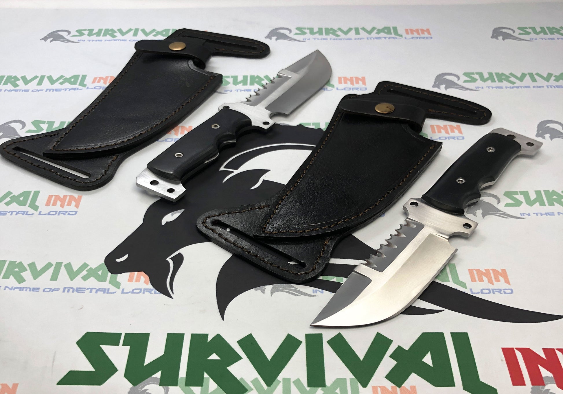 Tactical fixed blade hunting knife with durable nylon sheath for safe carry